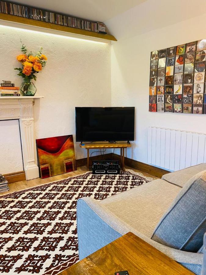 3 Bed Apartment/Explore The Area/Enjoy Our Pub Galway Extérieur photo