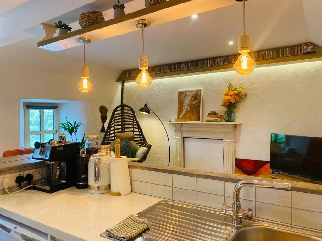 3 Bed Apartment/Explore The Area/Enjoy Our Pub Galway Extérieur photo